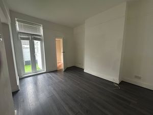 Photo 10- click for photo gallery